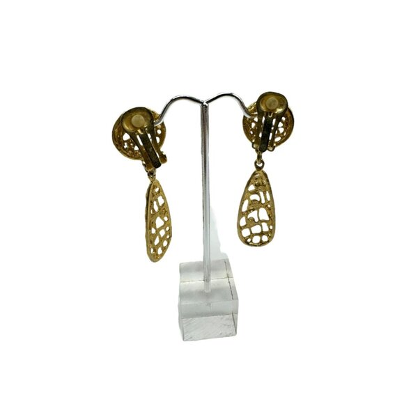 Vintage Gold Tone Clip-On Earring Set Of 4 Styles - Picture 6 of 15